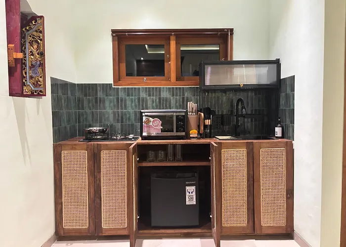 別荘 Narindra House