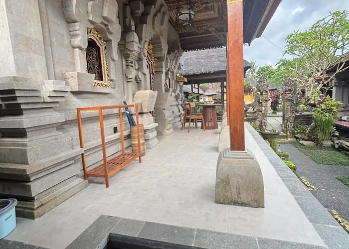 別荘 Narindra House ウブド